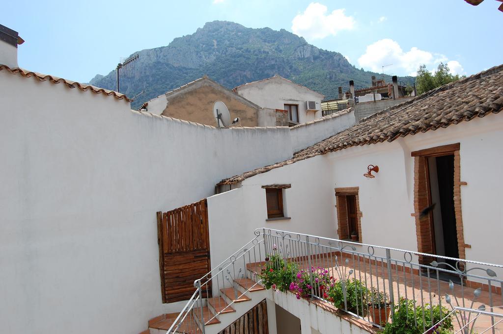 Rifugio Di Galte Bed & Breakfast Galtelli Exterior photo